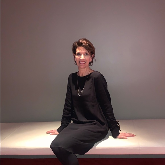 Meet your Posher, Patricia - Picture 2 of 2